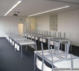 Großer Schulungs- und Versammlungsraum im Feuerwehrgerätehaus